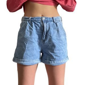 American Eagle Outfitters + Relaxed Fit Jean Short + Size 10